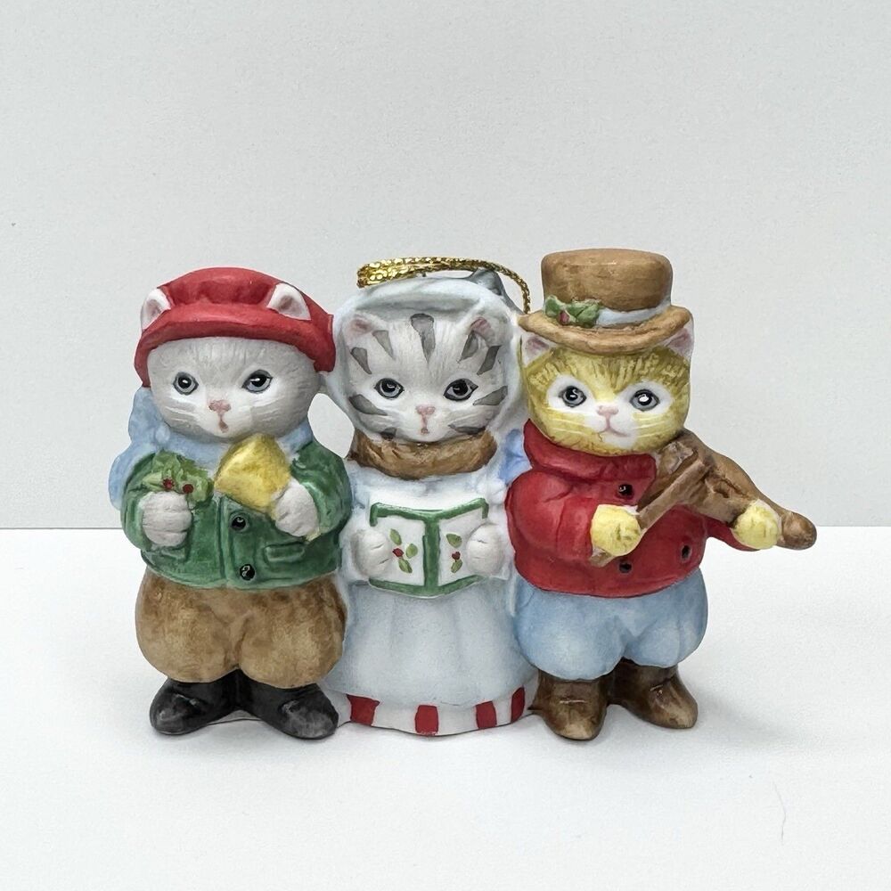 1989 Schmid Kitty Cucumber Christmas Ornament Carolers Cat Trio Figurine